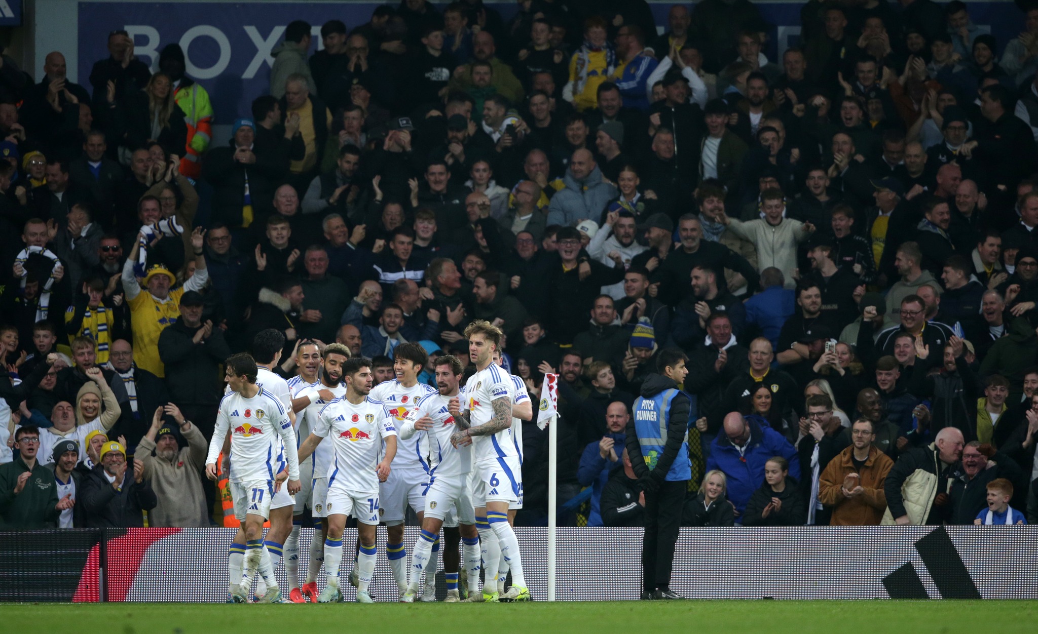 LUFC Celebrating